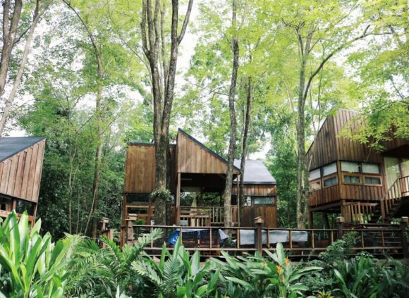 เที่ยวเมืองอุทัยฯ ตามสไตล์คนไม่มีรถ : 3วัน 2คืน งบ 2,500 บ. / คน