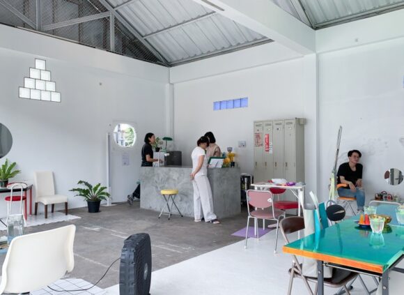 รวม 10 คาเฟ่สีขาว ‘ เชียงใหม่ ’ ละมุนสุด มินิมอลสุด!