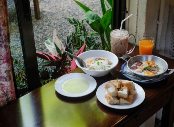 20 ร้านอร่อยในเมืองเชียงใหม่ อร่อยจริง ห้ามพลาด!