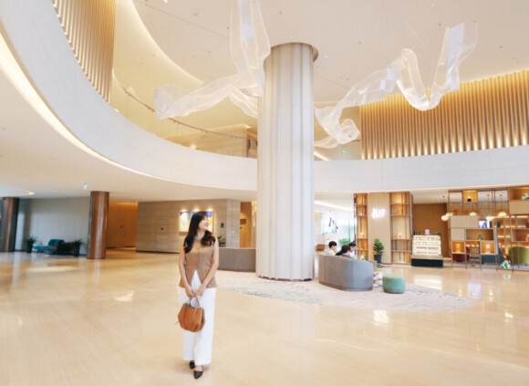 ทริปพักผ่อนที่ Holiday Inn & Suites Vientiane “เวียงจันทน์” 3 วัน 2 คืน