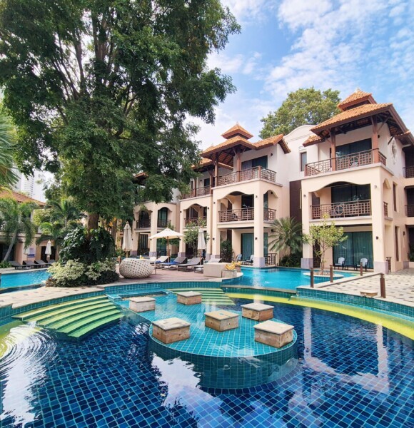 Long Beach Garden Hotel & Pavilions ที่พักสุดชิลล์ บรรยากาศร่มรื่น “พัทยา”